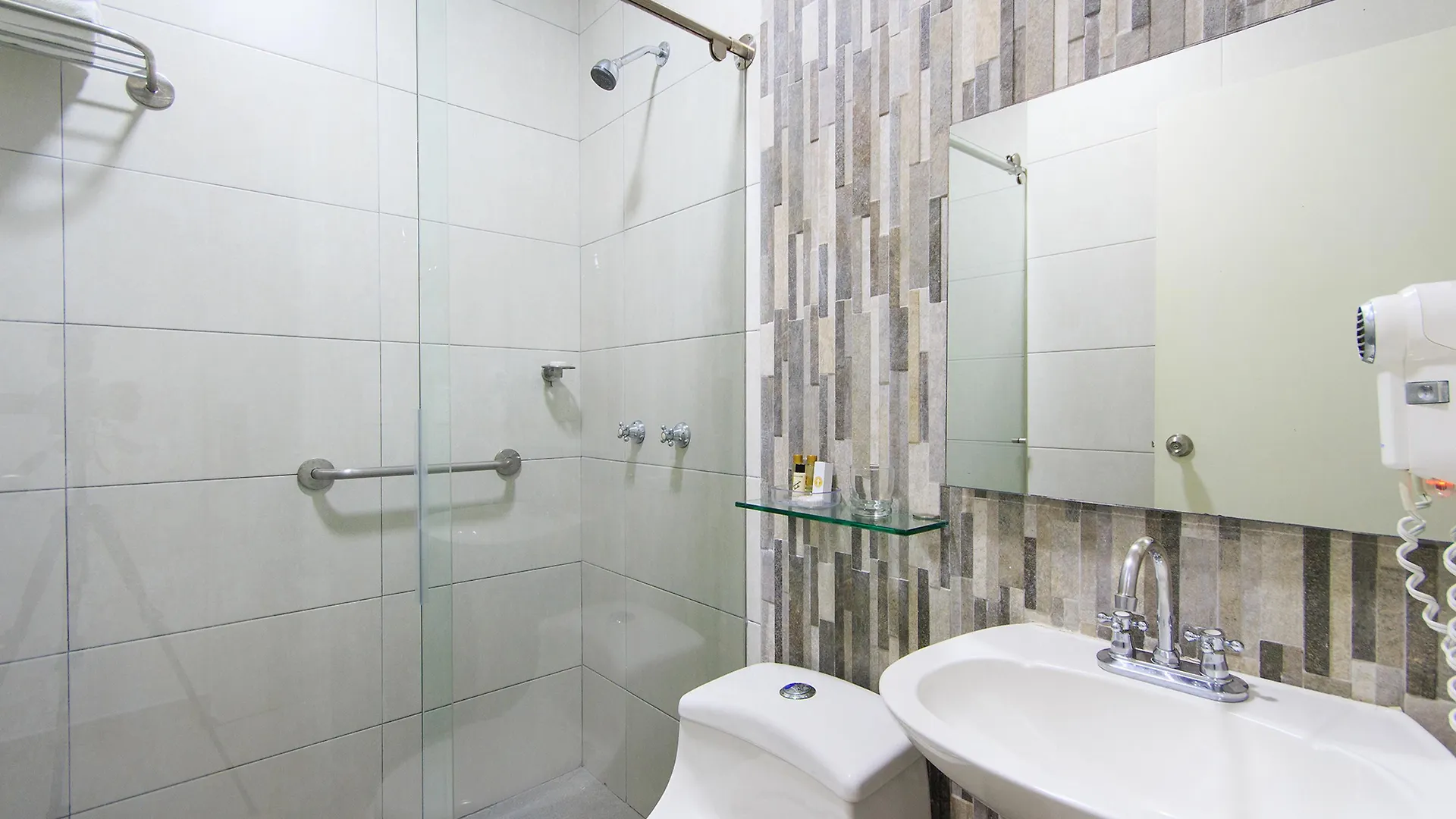 Gio Hotel Tama Картахена