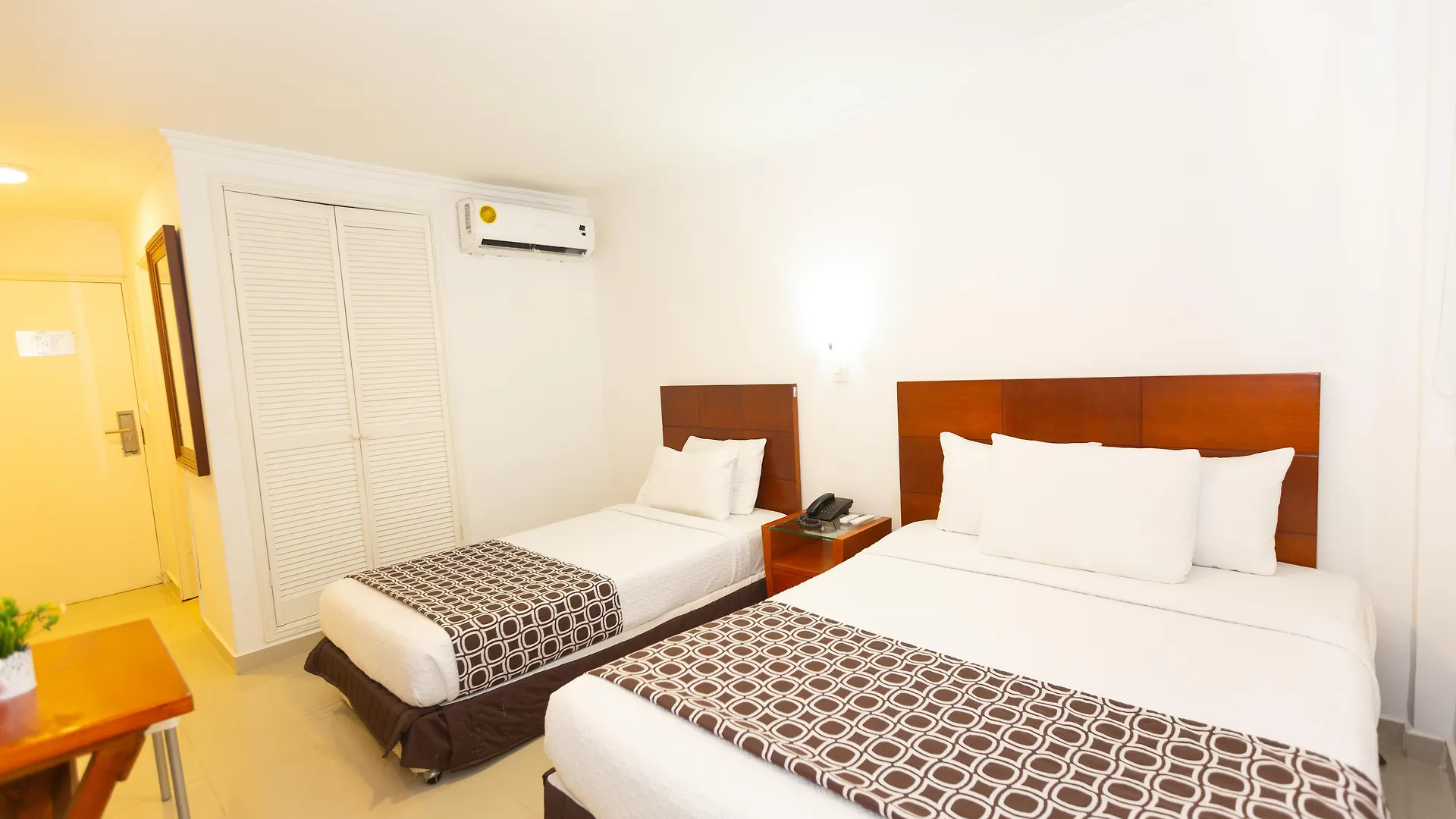 Gio Hotel Tama Картахена