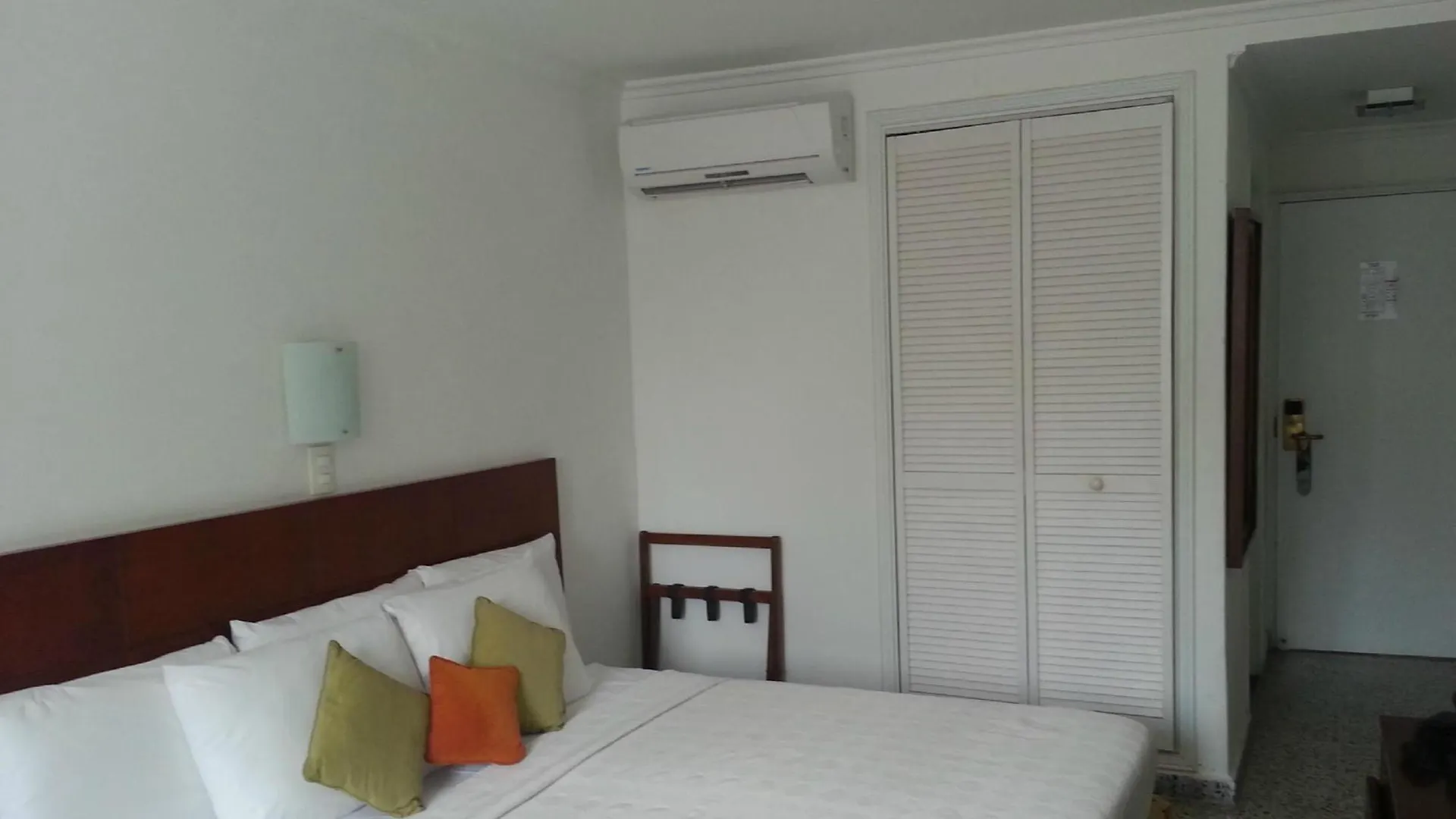 Gio Hotel Tama Картахена
